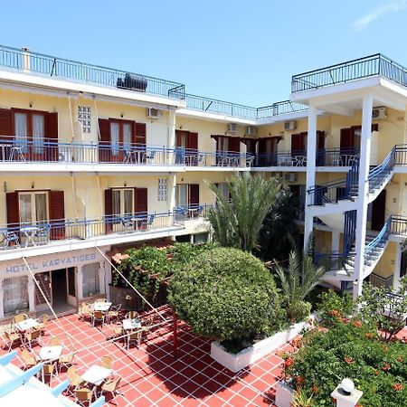 Hotel Karyatides Agia Marina  ภายนอก รูปภาพ