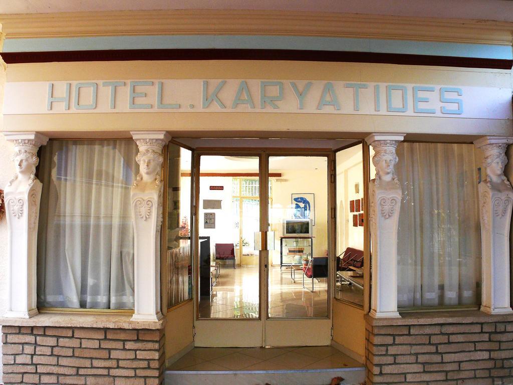 Hotel Karyatides Agia Marina  ภายนอก รูปภาพ