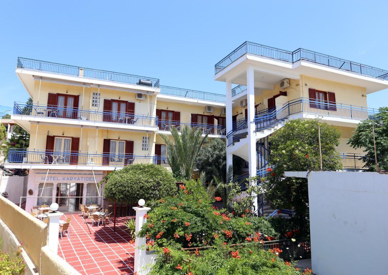 Hotel Karyatides Agia Marina  ภายนอก รูปภาพ